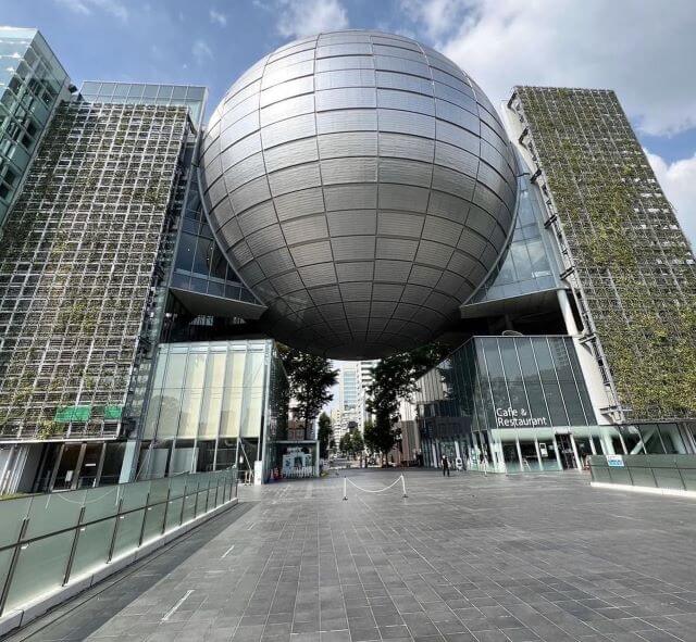 名古屋市科学館の外観を撮影した写真